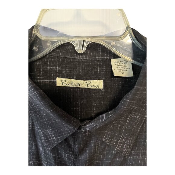 Batik Bay Men's XL Hawaiian Shirt – Black Rayon with Surfboards & Palms – Made i - Picture 2 of 6